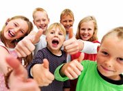 дети играют в игры